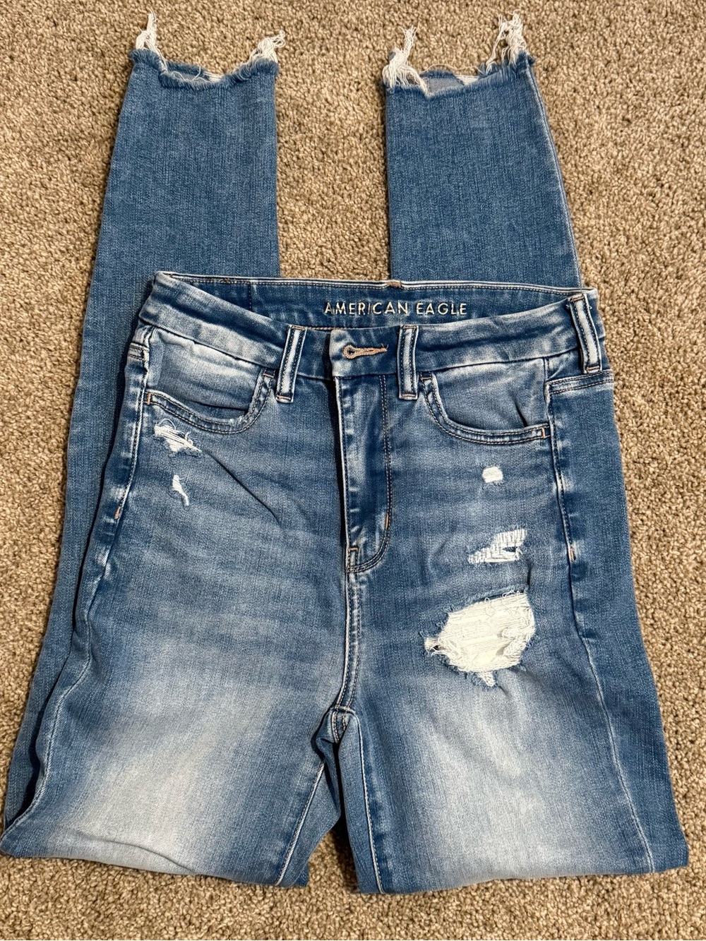 American Eagle Outfitters Light Blue Distressed Skinny Jeans